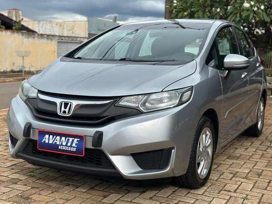 HONDA-FIT-2016