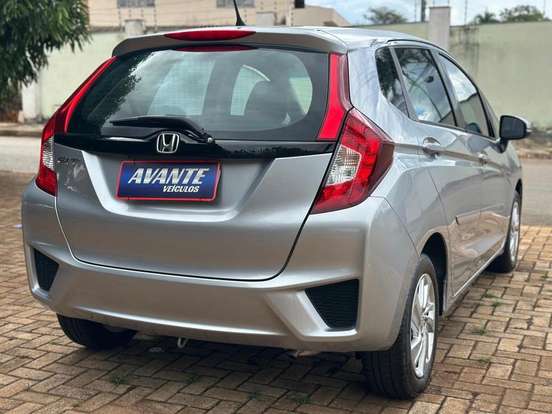 HONDA-FIT-2016