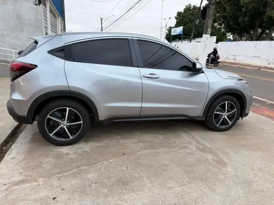 HONDA-HR-V-2021