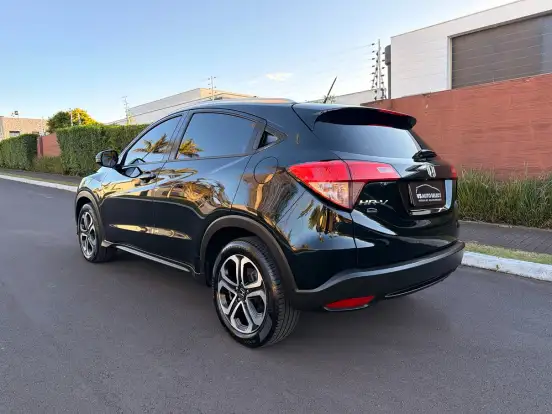 HONDA-HR-V-2016
