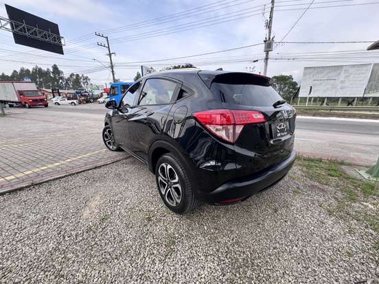 HONDA-HR-V-2016