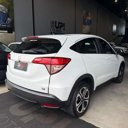 HONDA-HR-V-1.8 16V FLEX LX 4P AUTOMÁTICO HONDA-HR-V-2016