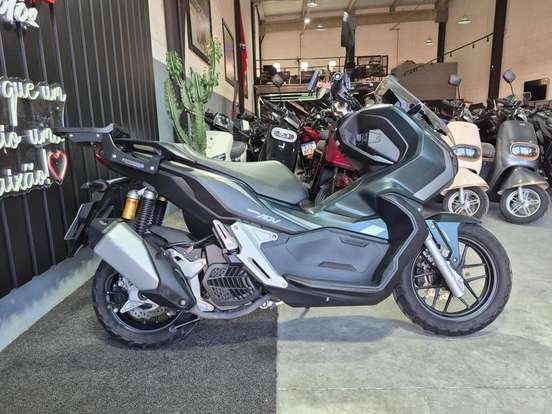 HONDA-ADV-2023