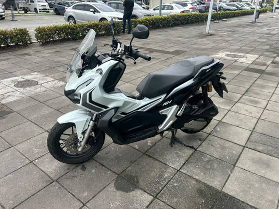 HONDA ADV 