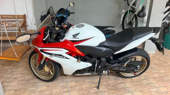 HONDA-CBR 600F-2012