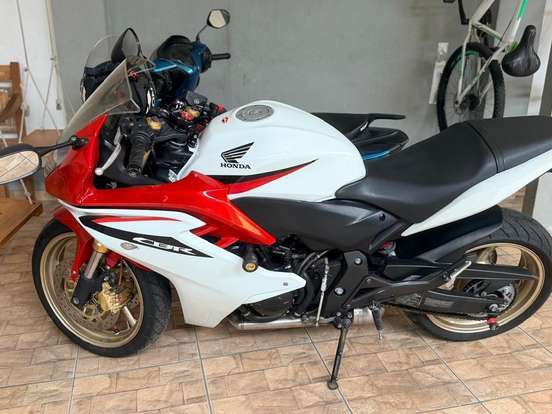 HONDA-CBR 600F HONDA-CBR 600F-2012