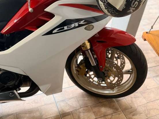 HONDA-CBR 600F HONDA-CBR 600F-2012