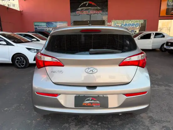 HYUNDAI-HB20-2017