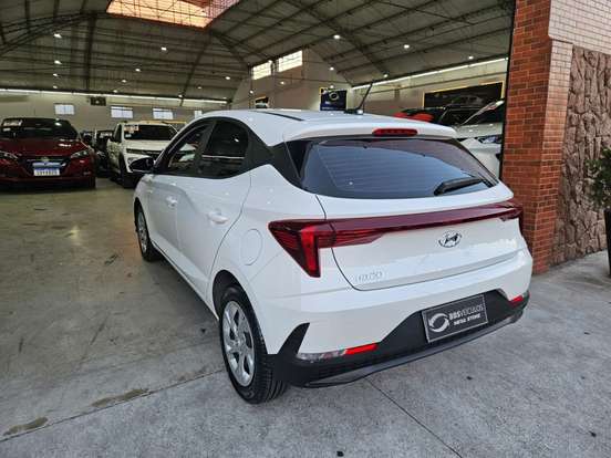 HYUNDAI-HB20-2023