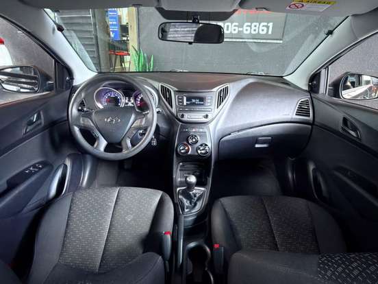HYUNDAI-HB20-1.0 COMFORT 12V FLEX 4P MANUAL HYUNDAI-HB20-2017