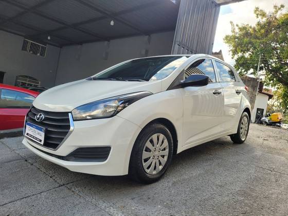 HYUNDAI HB20 1.0 COMFORT PLUS 12V FLEX 4P MANUAL