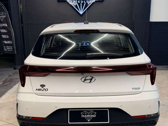 HYUNDAI-HB20-1.0 TGDI FLEX COMFORT PLUS AUTOMÁTICO HYUNDAI-HB20-2024