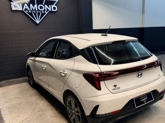 HYUNDAI-HB20-1.0 TGDI FLEX COMFORT PLUS AUTOMÁTICO HYUNDAI-HB20-2024