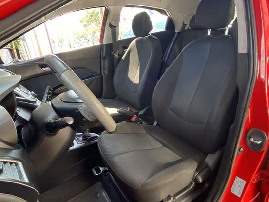 HYUNDAI-HB20-2015
