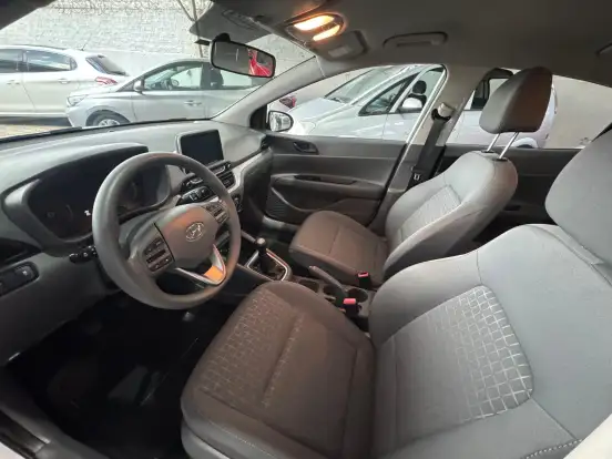 HYUNDAI-HB20S-2024