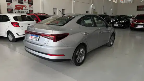HYUNDAI-HB20S-2024
