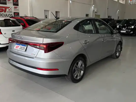 HYUNDAI-HB20S-1.0 TGDI FLEX COMFORT PLUS AUTOMÁTICO HYUNDAI-HB20S-2024