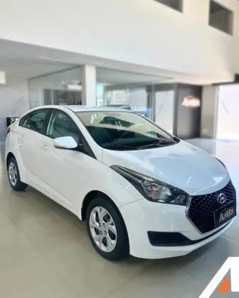 HYUNDAI HB20S 1.6 COMFORT PLUS 16V FLEX 4P AUTOMÁTICO