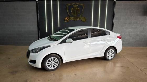 HYUNDAI HB20S 1.0 COMFORT PLUS 12V FLEX 4P MANUAL