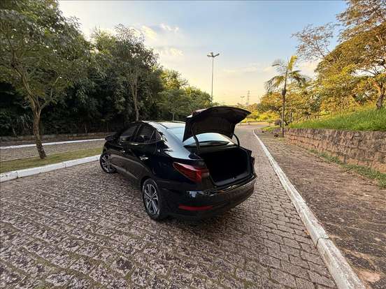 HYUNDAI-HB20S-2023