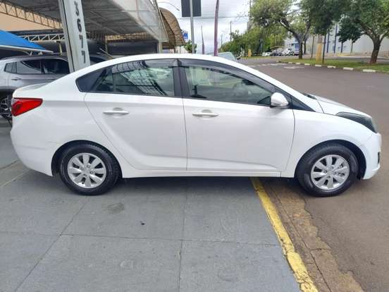 HYUNDAI-HB20S-1.6 COMFORT PLUS 16V FLEX 4P AUTOMÁTICO HYUNDAI-HB20S-2014