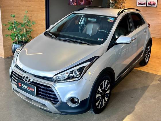 HYUNDAI HB20X 1.6 16V PREMIUM FLEX 4P AUTOMÁTICO