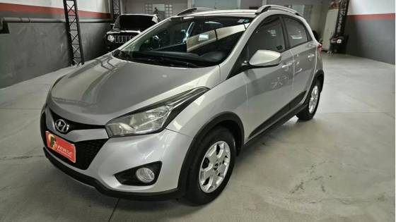 HYUNDAI HB20X 1.6 16V STYLE FLEX 4P AUTOMÁTICO
