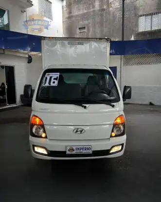 HYUNDAI-HR-2.5 LONGO SEM CAÇAMBA 4X2 16V 130CV TURBO INTERCOOLER DIESEL 2P MANUAL HYUNDAI-HR-2015