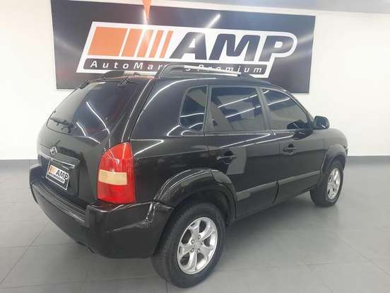 HYUNDAI-TUCSON-2010