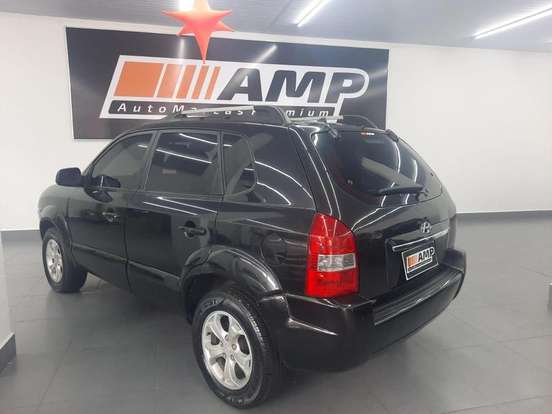 HYUNDAI-TUCSON-2010