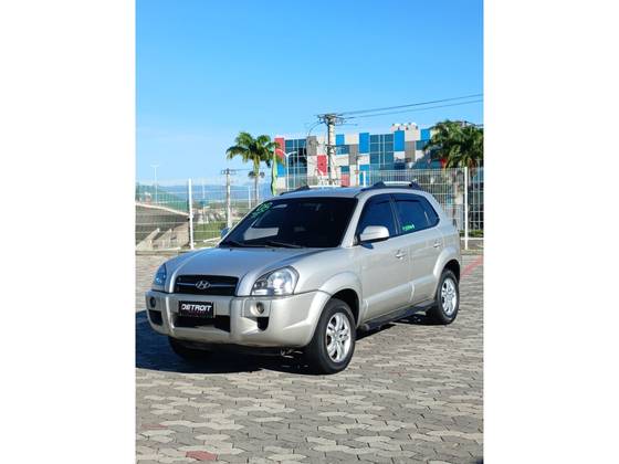 HYUNDAI TUCSON 2.0 MPFI GL 16V 142CV 2WD GASOLINA 4P MANUAL