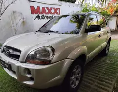 HYUNDAI TUCSON 2.0 MPFI GL 16V 142CV 2WD GASOLINA 4P MANUAL HYUNDAI TUCSON 2.0 MPFI GL 16V 142CV 2WD GASOLINA 4P MANUAL