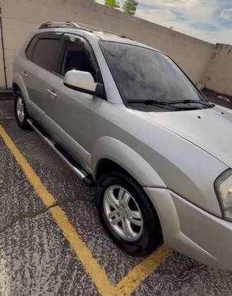 HYUNDAI TUCSON 2.0 MPFI GLS 16V 143CV 2WD GASOLINA 4P AUTOMÁTICO