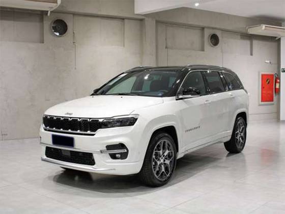 JEEP COMMANDER 1.3 T270 TURBO FLEX LONGITUDE AT6