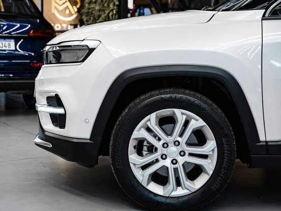 JEEP-COMMANDER-2025