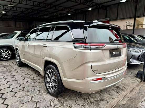 JEEP-COMMANDER-2025