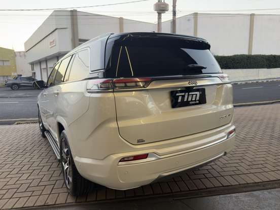 JEEP-COMMANDER-2022