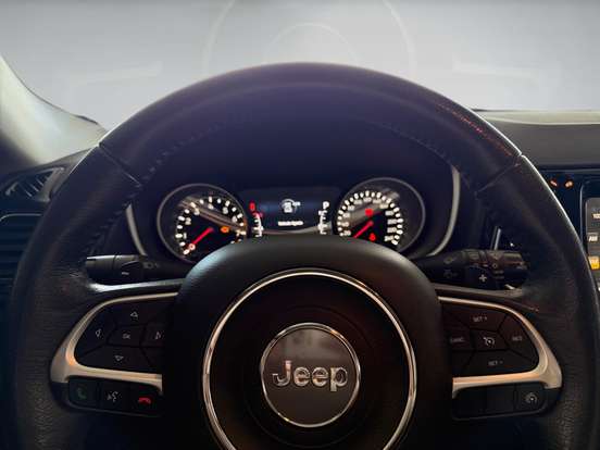 JEEP-COMPASS-2.0 16V FLEX LIMITED AUTOMÁTICO JEEP-COMPASS-2017