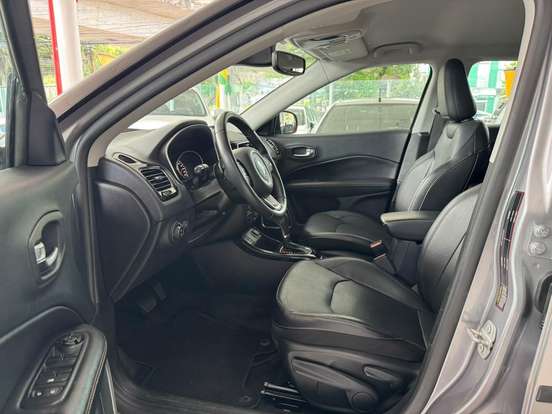 JEEP-COMPASS-2020