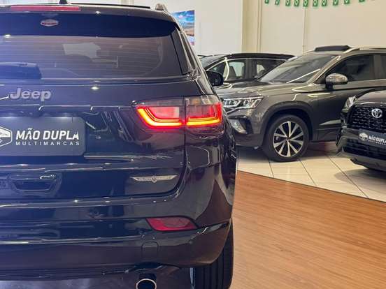JEEP-COMPASS-2.0 HURRICANE 4 TURBO GASOLINA BLACKHAWK AT9 JEEP-COMPASS-2024
