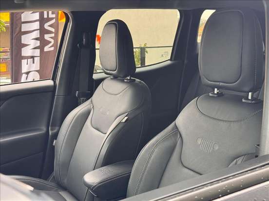 JEEP-RENEGADE-2025