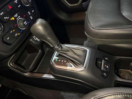 JEEP-RENEGADE-2021