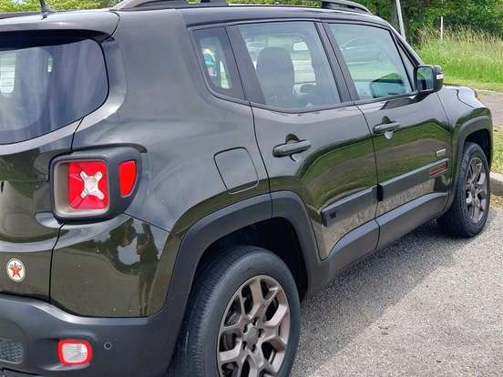 JEEP-RENEGADE-2.0 16V TURBO DIESEL 75 ANOS 4P 4X4 AUTOMÁTICO JEEP-RENEGADE-2016