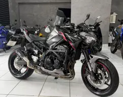 KAWASAKI Z900 KAWASAKI Z900
