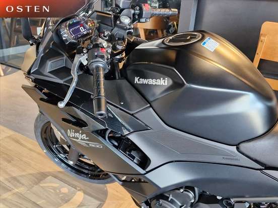 KAWASAKI-NINJA 500-2026