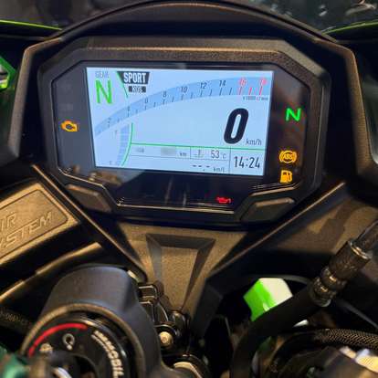 KAWASAKI-NINJA ZX-4R-2024
