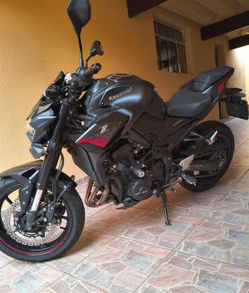KAWASAKI-Z900-2021