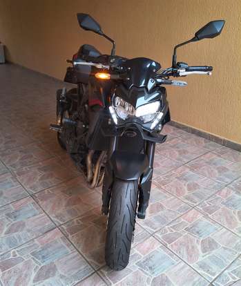 KAWASAKI-Z900-2021