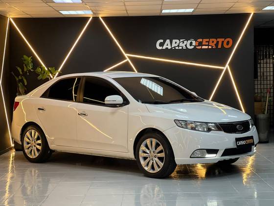 KIA CERATO 1.6 SX E.233 16V GASOLINA 4P MANUAL