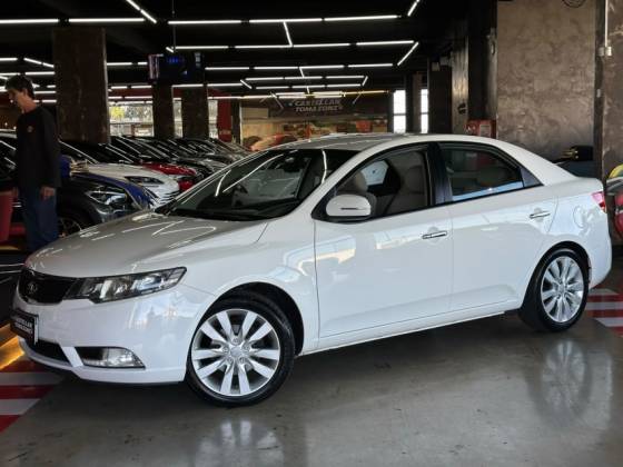 KIA CERATO 1.6 SX3 16V GASOLINA 4P AUTOMÁTICO
